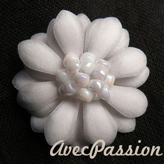 Fleur en pergamano 3D